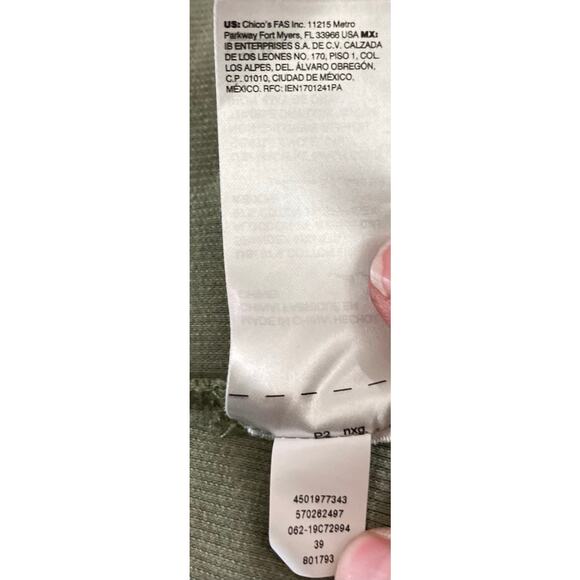 Chico's Zenergy Women's Green Abstract Full Zip Roll Slv Pocket Jacket SZ 2 US L - Picture 8 of 10